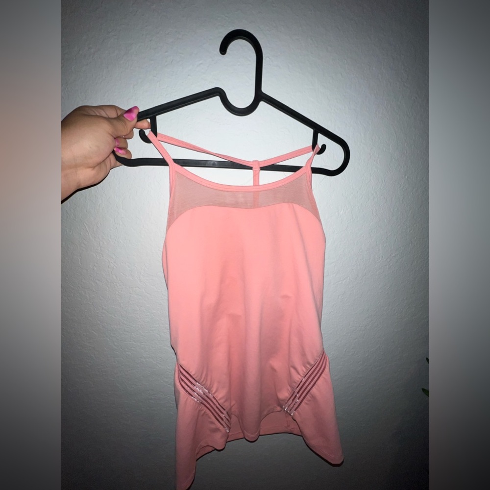 Sports top